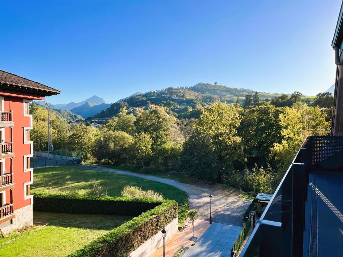 Cangas De Onis A Orillas Del Rio Sella Экстерьер фото